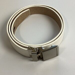 Slidebelts  White Unisex Ratchet Belt.